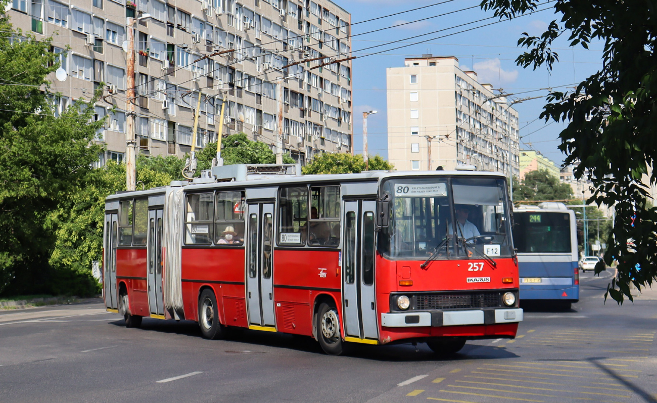Будапешт, Ikarus 280.94 № 257