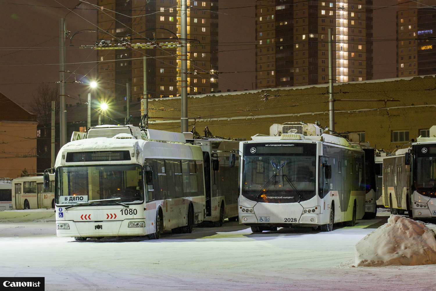 Красноярск, БКМ 321 № 1080; Красноярск, ВМЗ-5298.01 «Авангард» № 2028