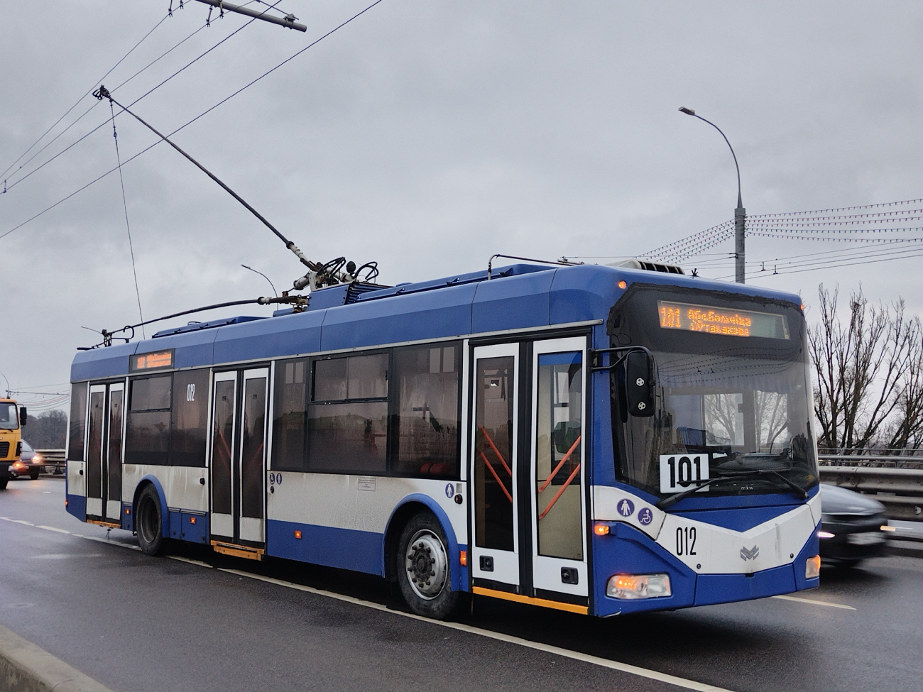 Брест, БКМ 321 № 012