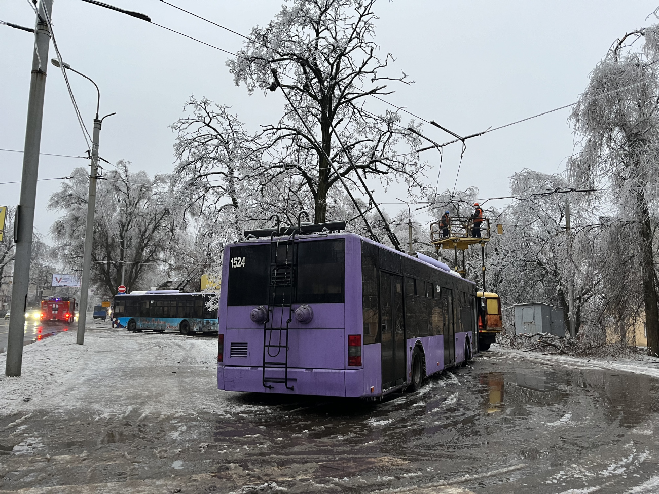 Донецк, ЛАЗ E183A1 № 1524; Донецк — Ледяной дождь — 2023