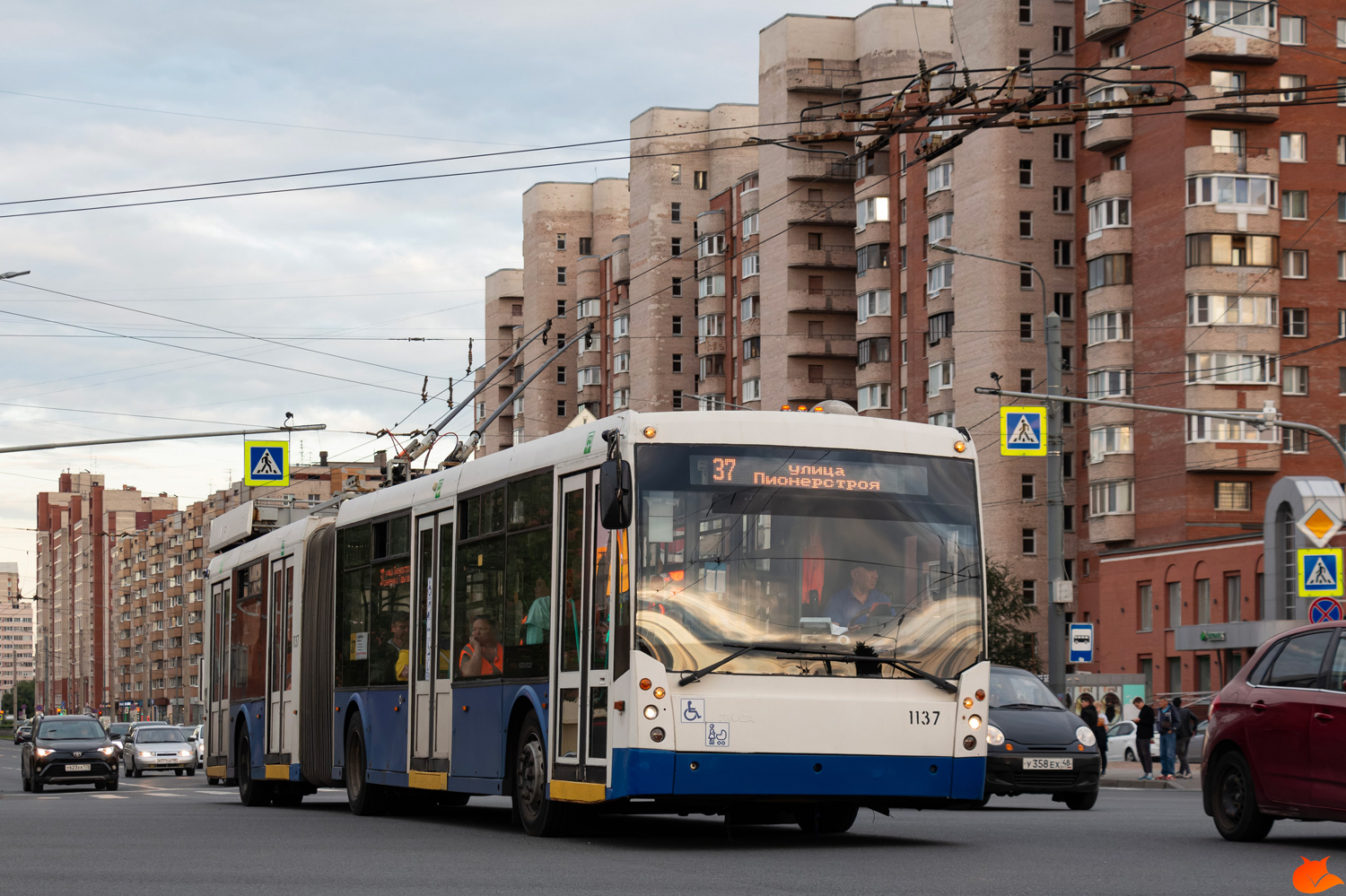 Sankt Petersburg, Trolza-6206.01 “Megapolis” Nr 1137