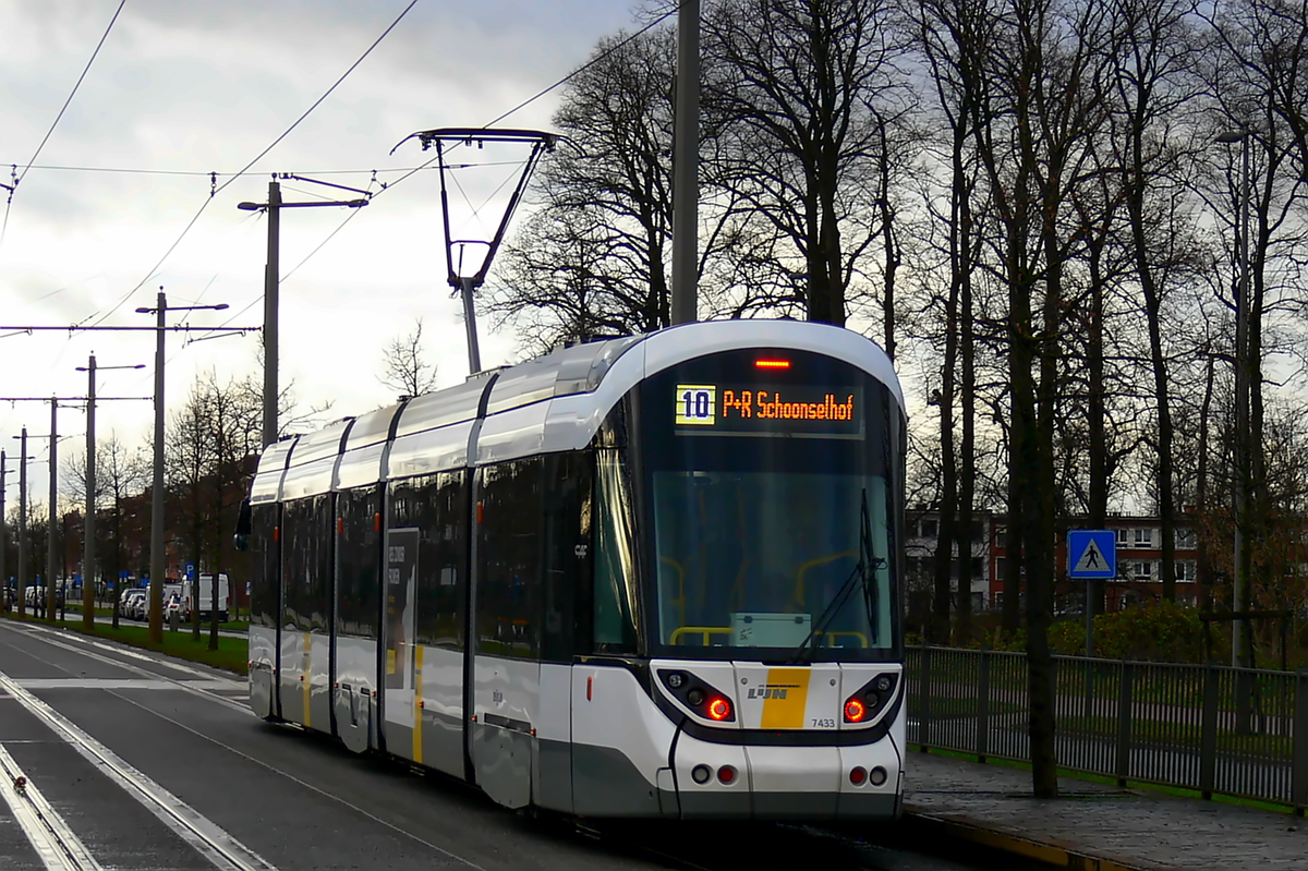 Антверпен, CAF Urbos 100 № 7433