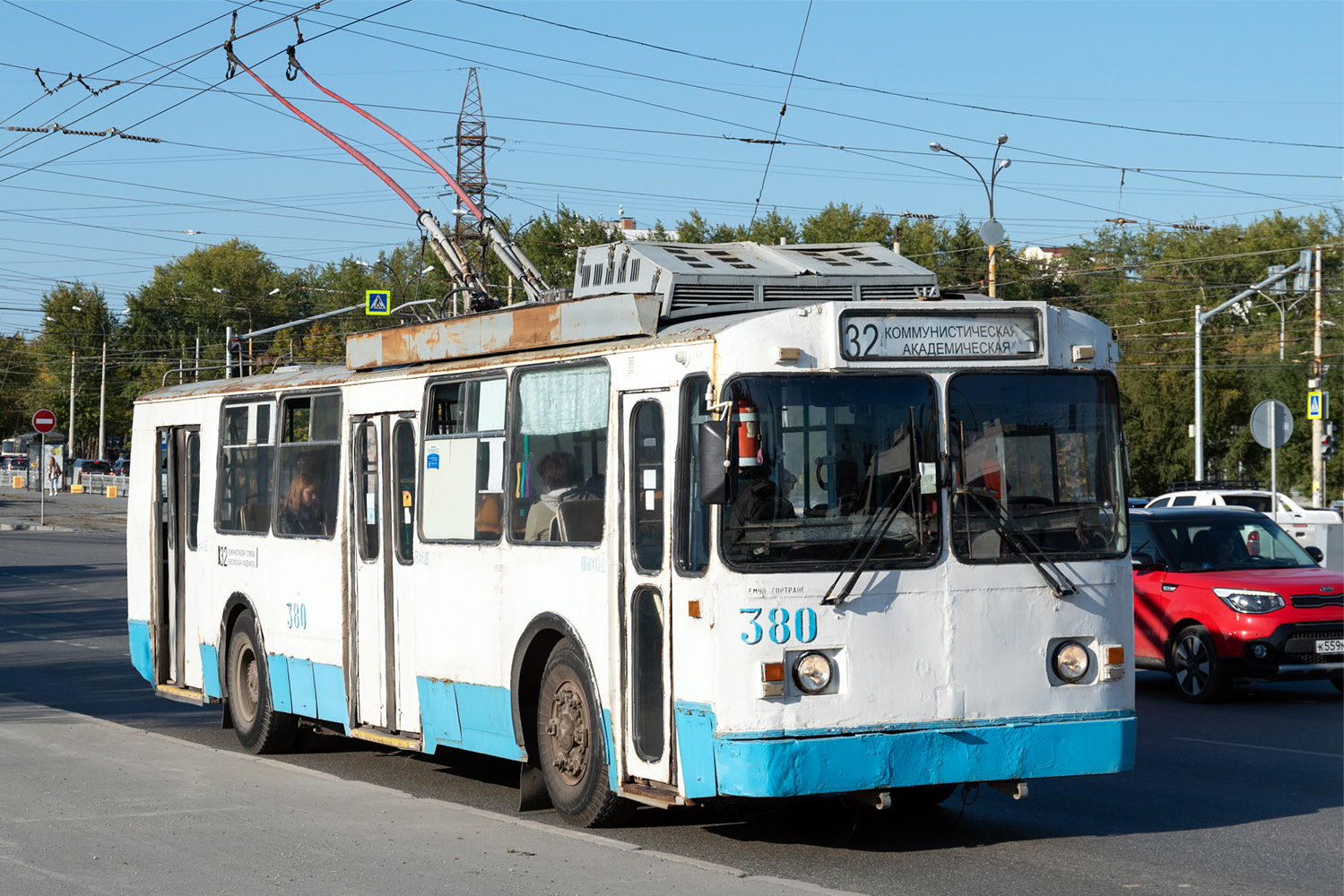 Екатеринбург, БТЗ-5276-01 № 380 Екатеринбург, БТЗ-5276-01 № 380