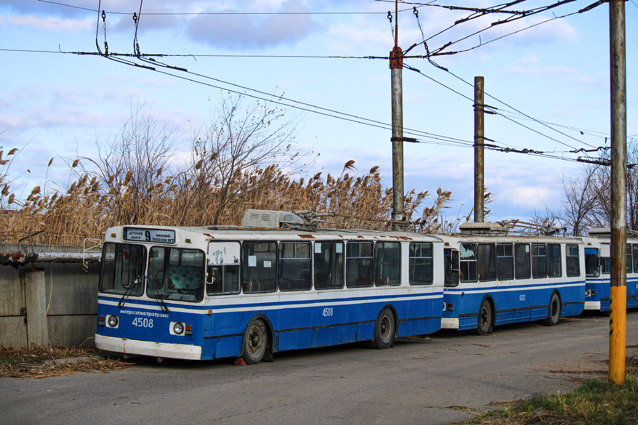 Волгоград, ЗиУ-682В [В00] № 4508; Волгоград — Депо: [6] Троллейбусное депо № 6