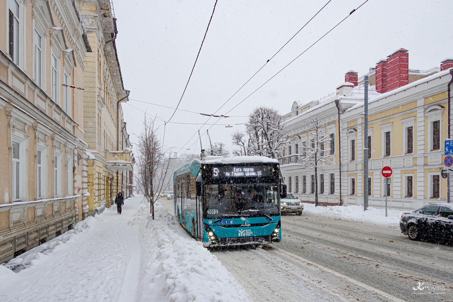 Казань, МАЗ-303Т22 № 1013