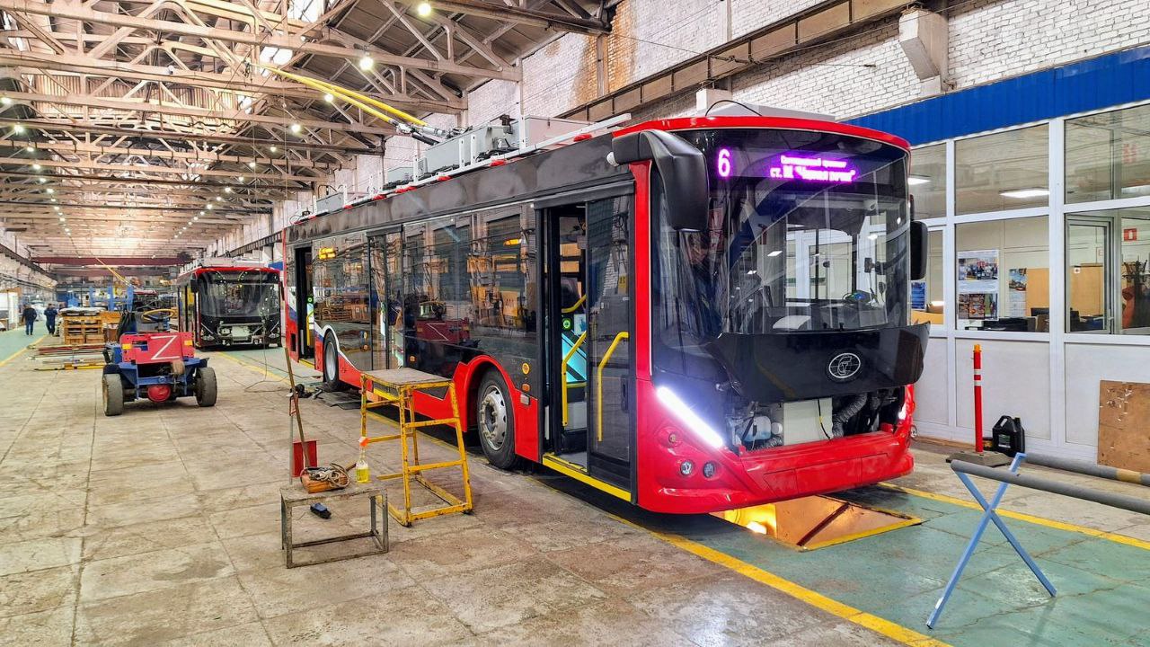 Брянск — Новые троллейбусы; Энгельс — Продукция ООО "ПК Транспортные системы"