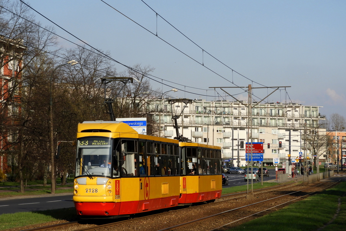 Варшава, Konstal 105N2k/2000 № 2128