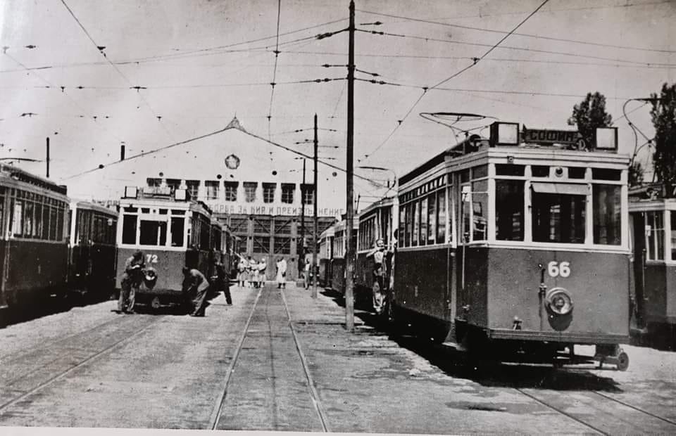 София, Двухосный моторный MAN/AEG № 72; София, Двухосный моторный MAN/AEG № 66; София — Депо Красно село; София — Исторически снимки — Трамвайни мотриси (1945–1989)