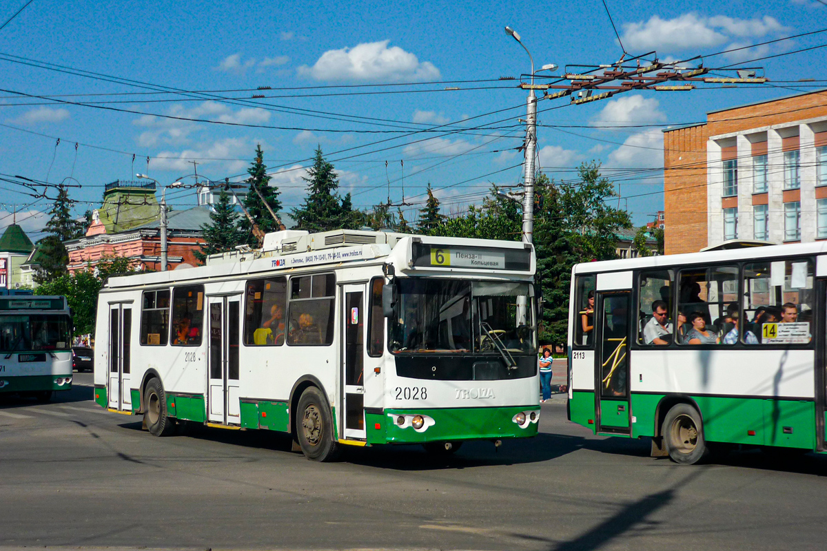 Пенза, ЗиУ-682Г-016.02 № 2028