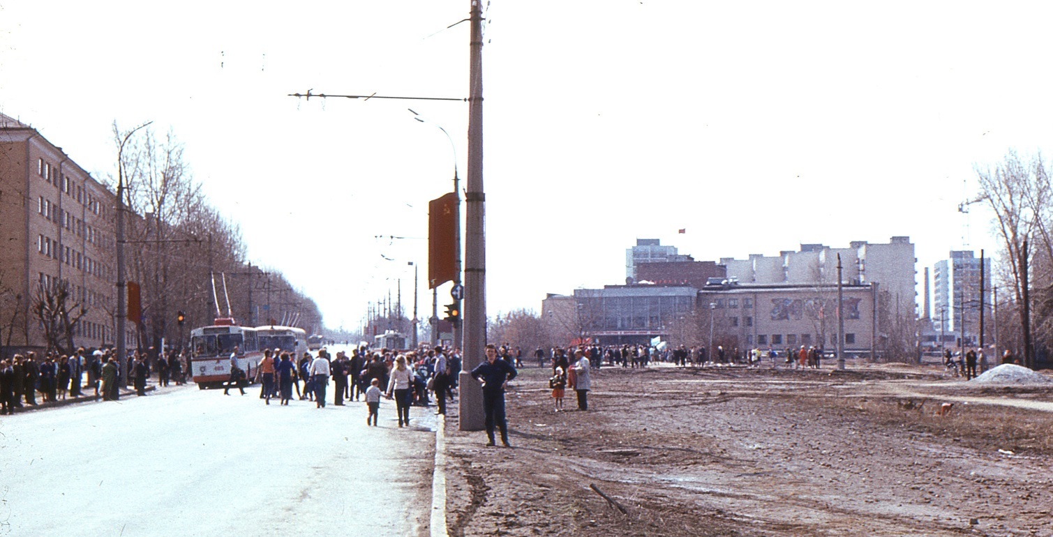 Екатеринбург, ЗиУ-682Б № 423