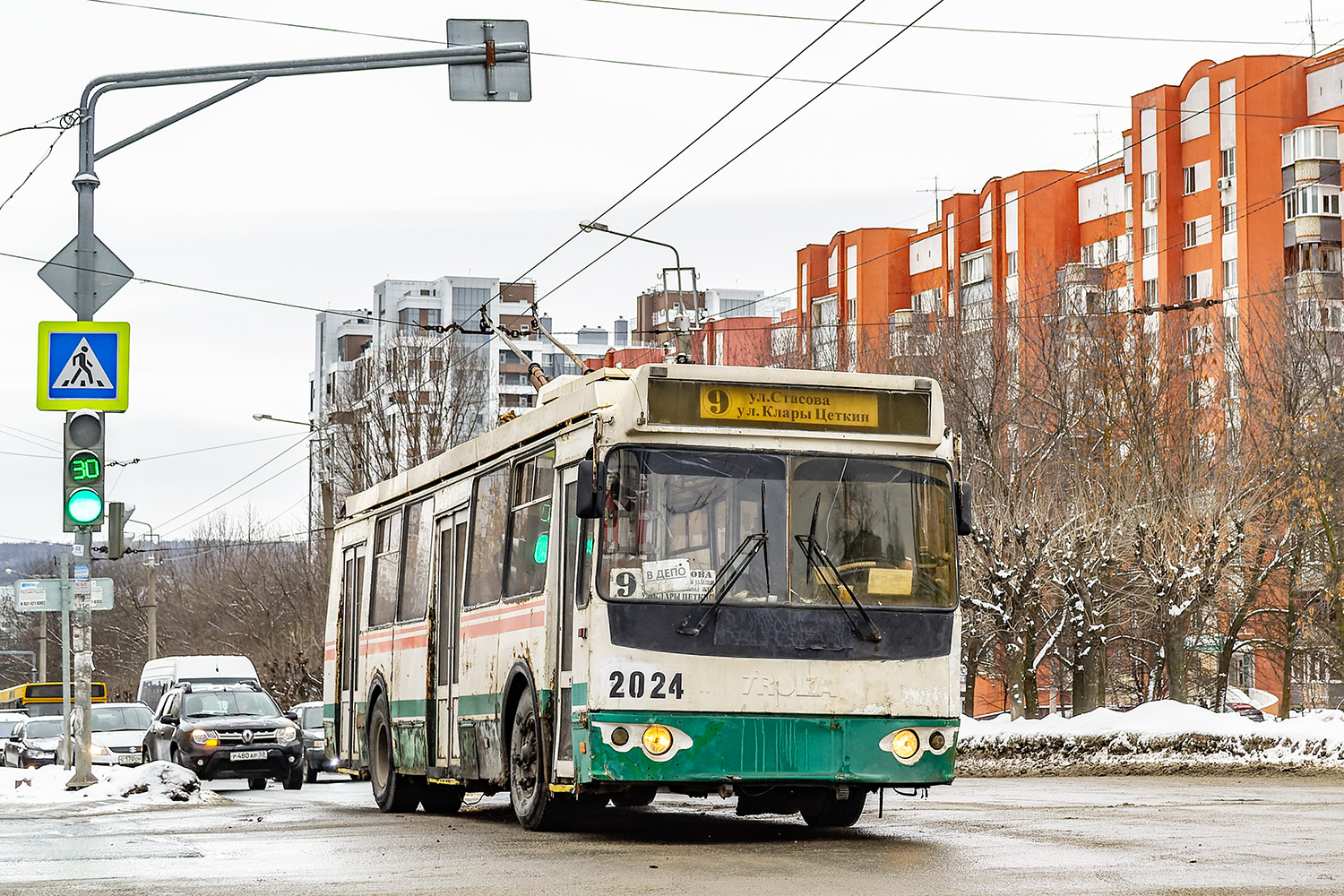 Пенза, ЗиУ-682Г-016.02 № 2024