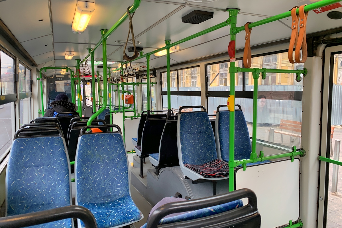 Будапешт, Ikarus 412.81 № 703