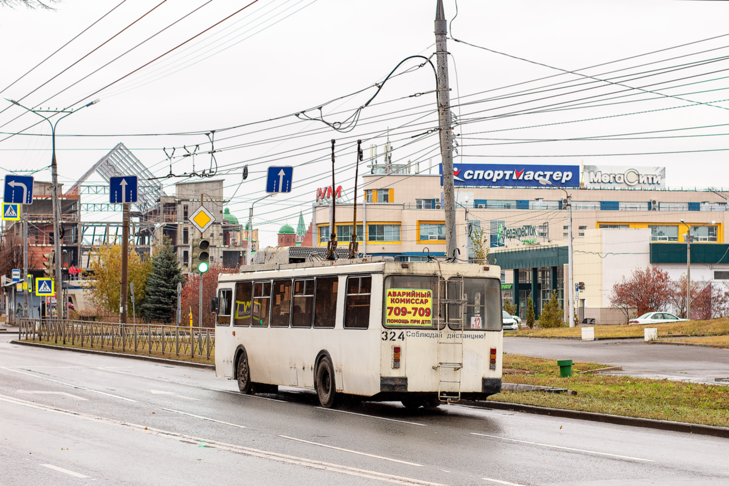 Йошкар-Ола, ЗиУ-682ГМ1 (с широкой передней дверью) № 324