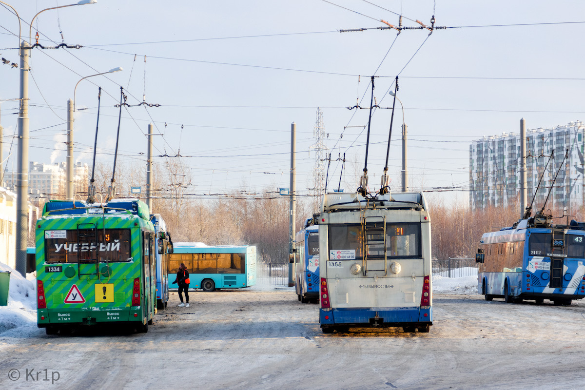 Санкт-Петербург, Тролза-5265.00 «Мегаполис» № 1334; Санкт-Петербург, Тролза-5265.00 «Мегаполис» № 1355