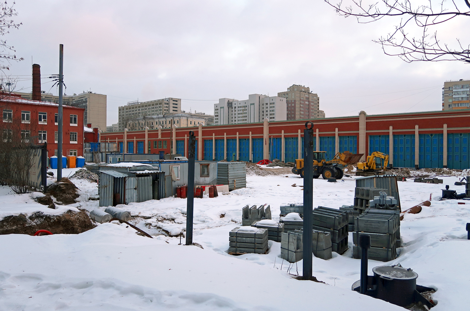 Moskwa — Reconstruction of the Apakov tramway depot; Moskwa — Tram depots: [1] Apakova