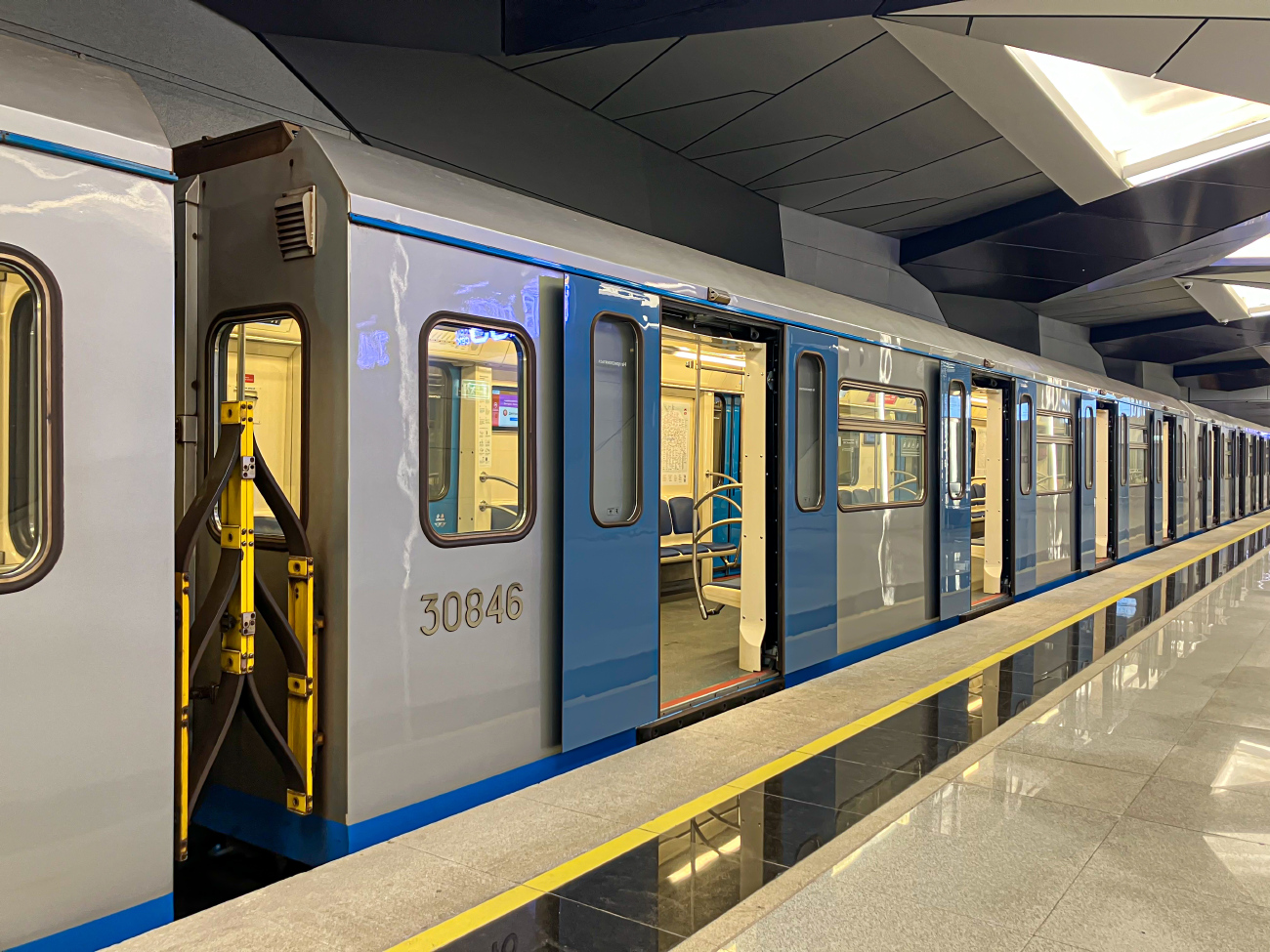 Москва, 81-761 № 30846