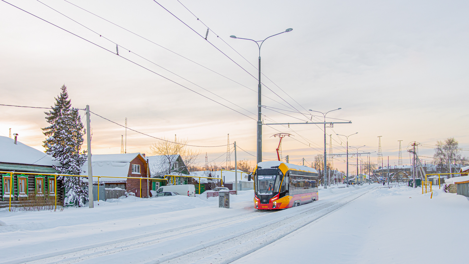 Верхняя Пышма, 71-911ЕМ «Львёнок» № 00169