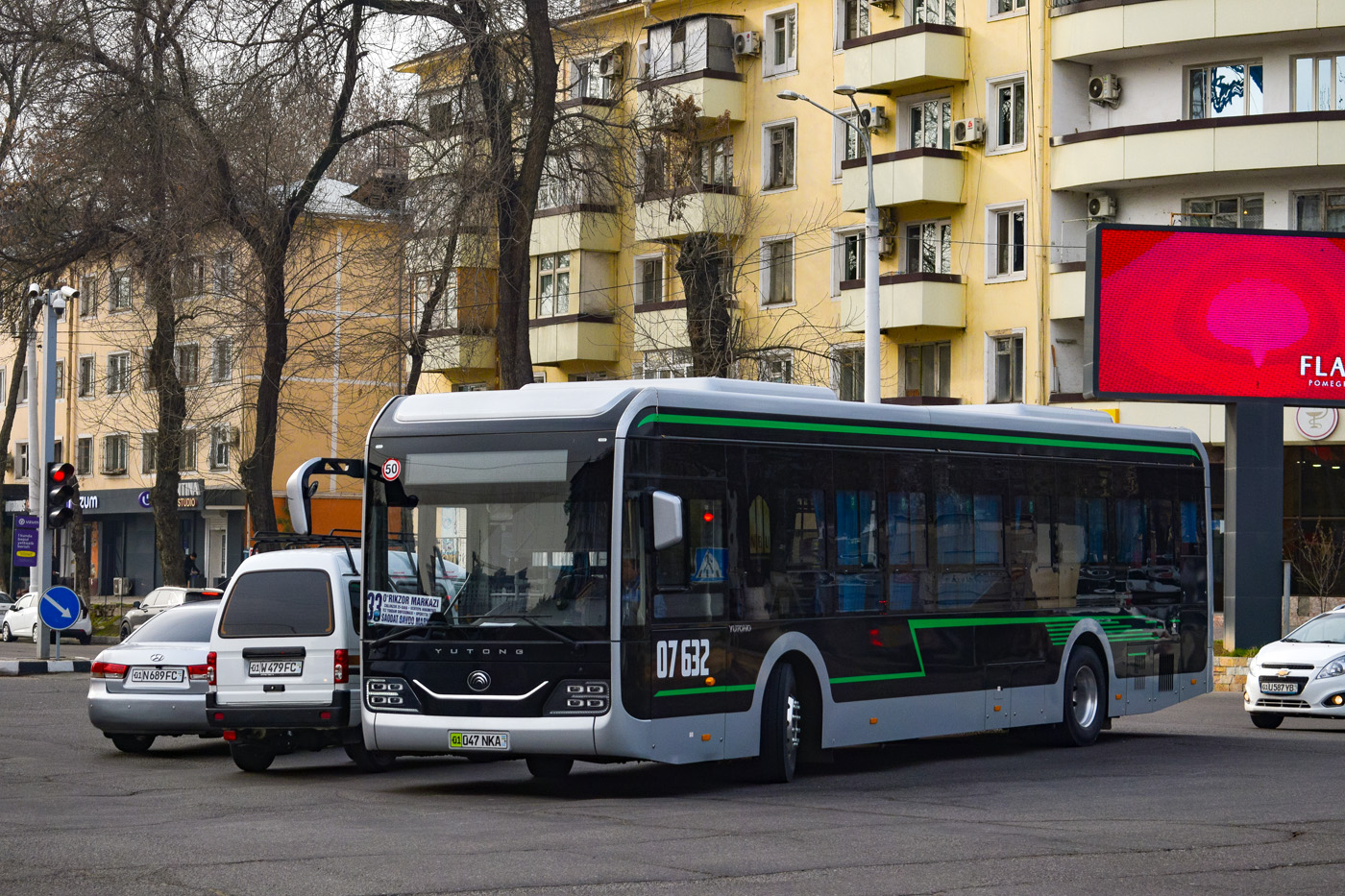Ташкент, Yutong ZK6126BEVG № 07632