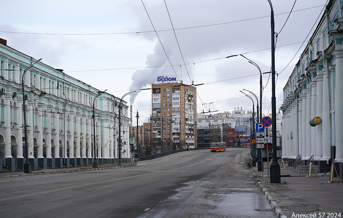 Орёл — Трамвайная сеть и инфраструктура; Орёл — Троллейбусная сеть и инфраструктура Орёл — Трамвайная сеть и инфраструктура; Орёл — Троллейбусная сеть и инфраструктура