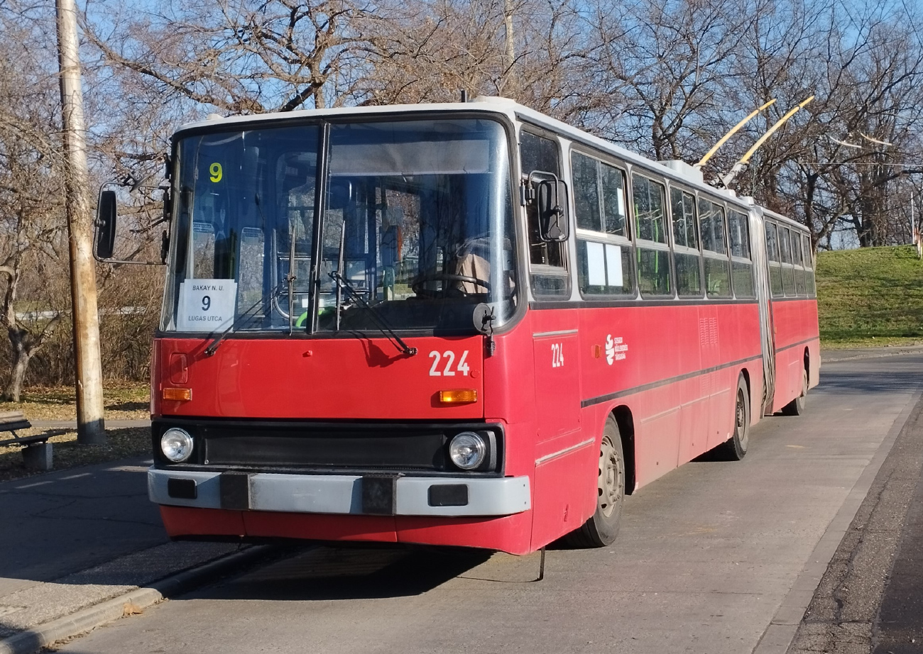 Сегед, Ikarus 280.94 № 224