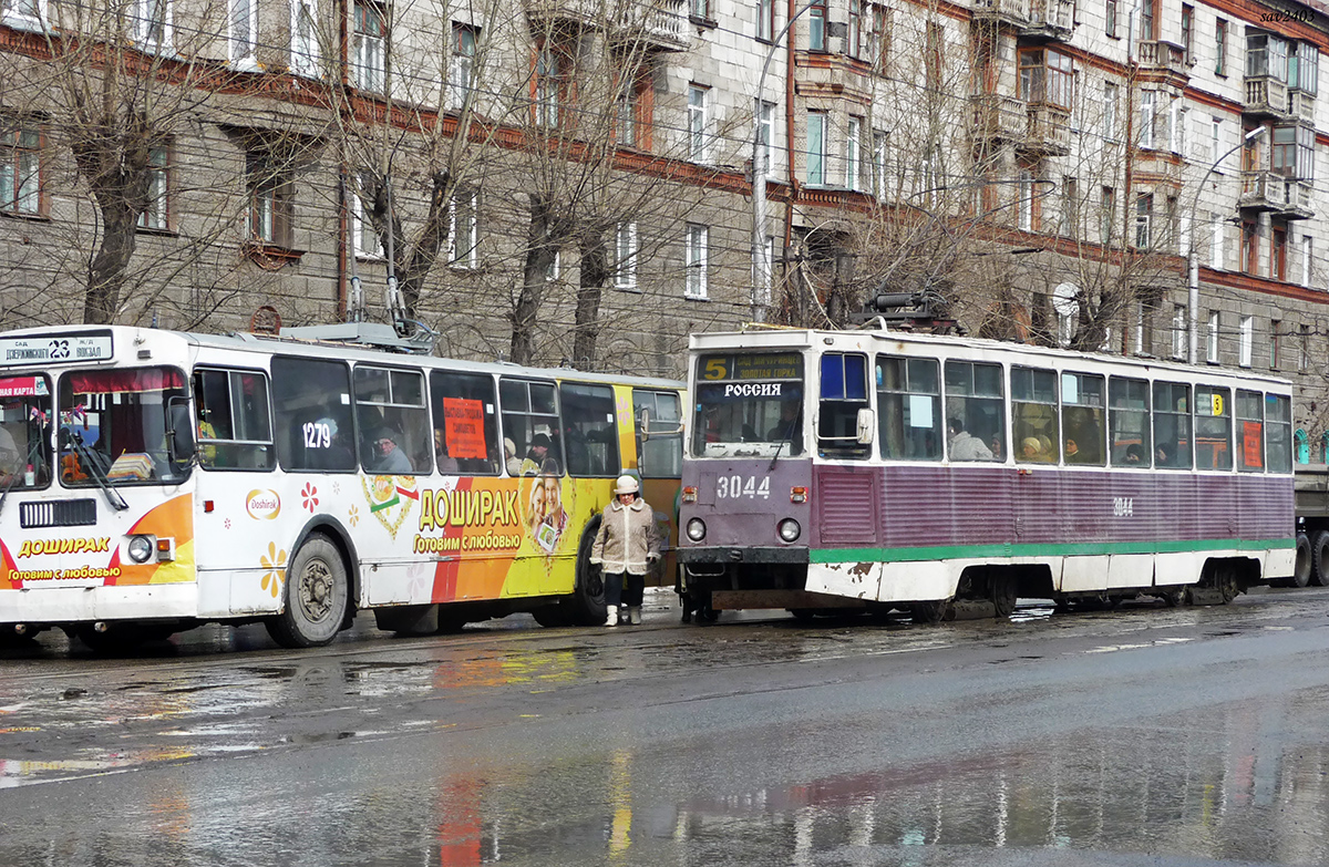 Новосибирск, 71-605А № 3044