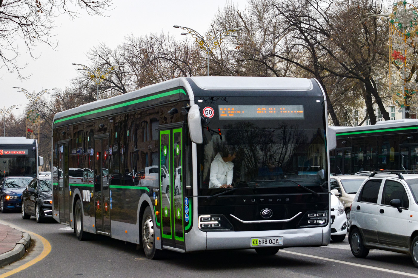 Ташкент, Yutong ZK6126BEVG № 01008