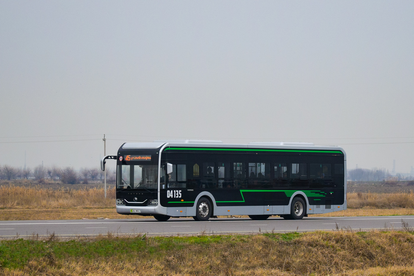 Tashkent, Yutong ZK6126BEVG č. 04135