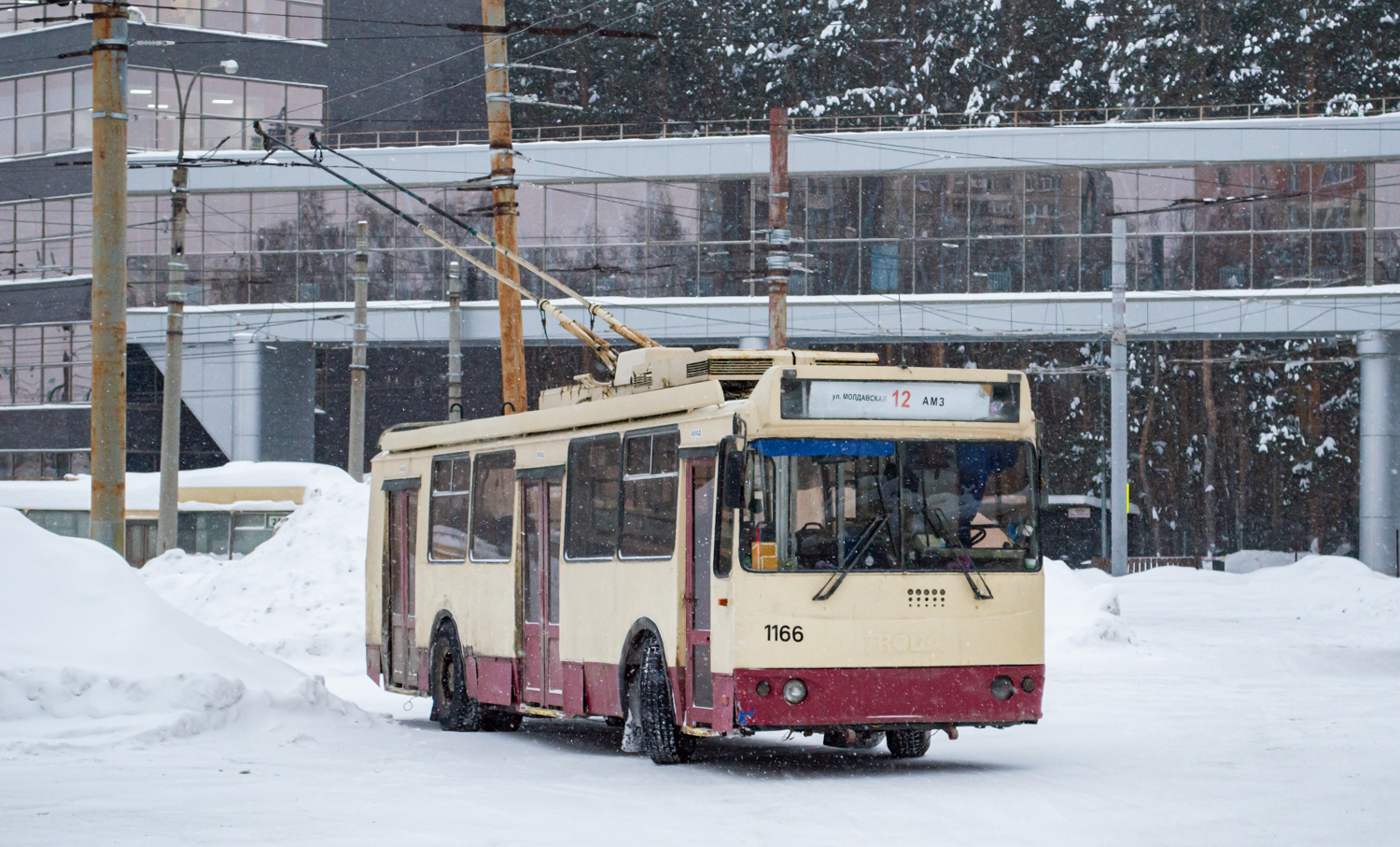 Челябинск, ЗиУ-682Г-016.02 № 1166