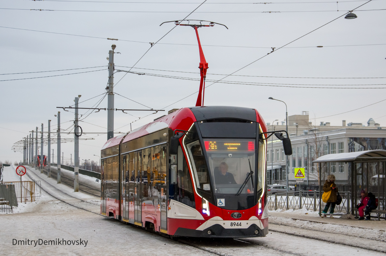 Санкт-Петербург, 71-923М «Богатырь-М» № 8944
