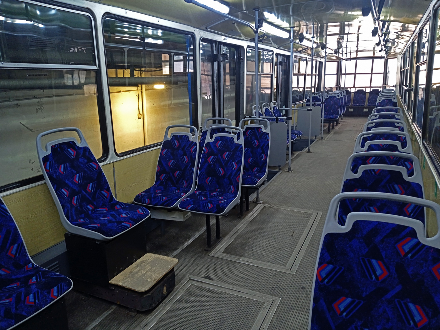 Новокузнецк, 71-608КМ № 377