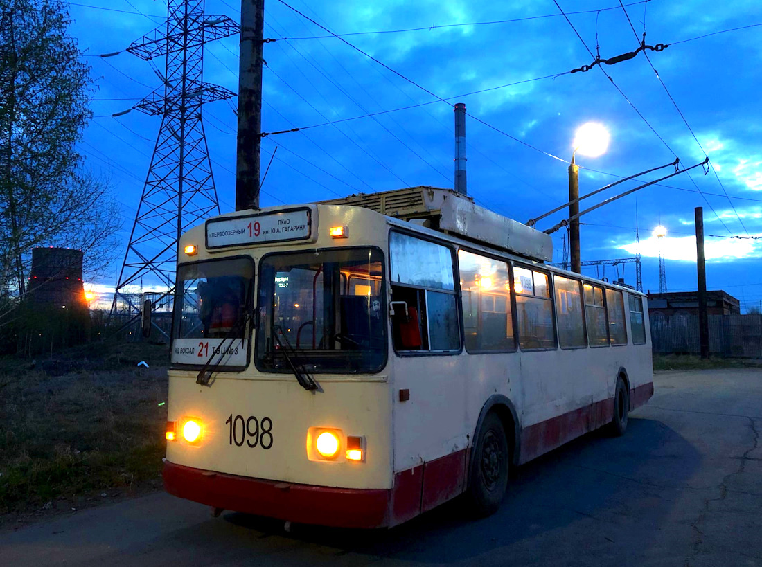 Челябинск, ЗиУ-682Г [Г00] № 1098