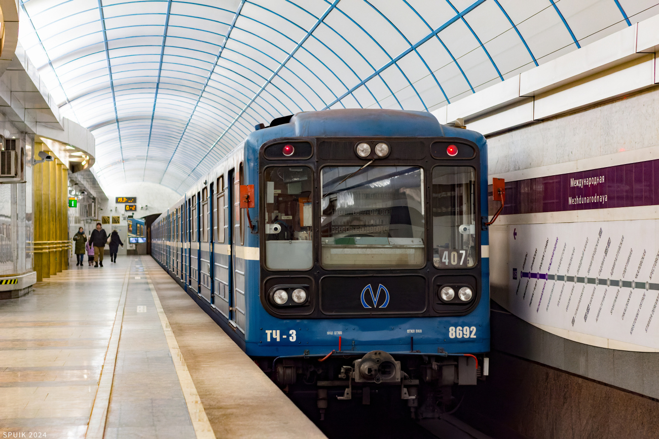 Saint-Petersburg, 81-717 (LVZ) č. 8692