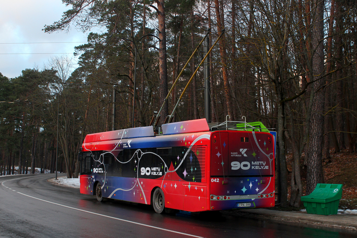 Kaunas, Solaris Trollino III 12 AC № 042