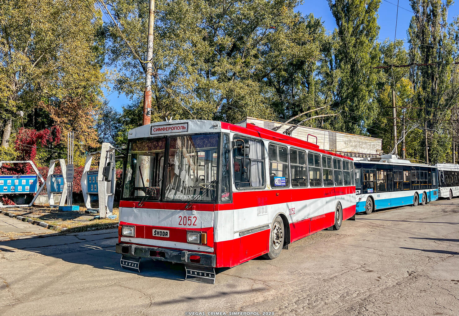 Крымский троллейбус, Škoda 14Tr02/6 № 2052