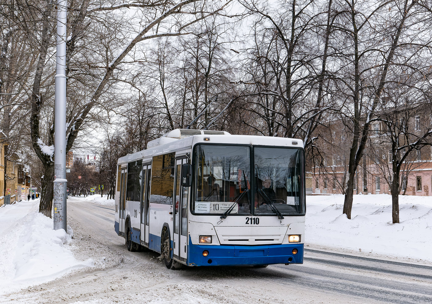 Уфа, НефАЗ-БТЗ 52765Р № 2110