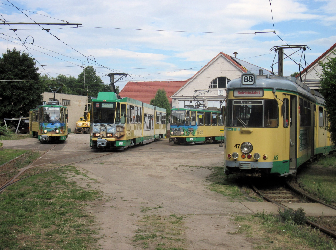 Schöneiche – Rüdersdorf, Tatra KTNF6 Br. 26; Schöneiche – Rüdersdorf, Duewag GT6ZR Br. 47