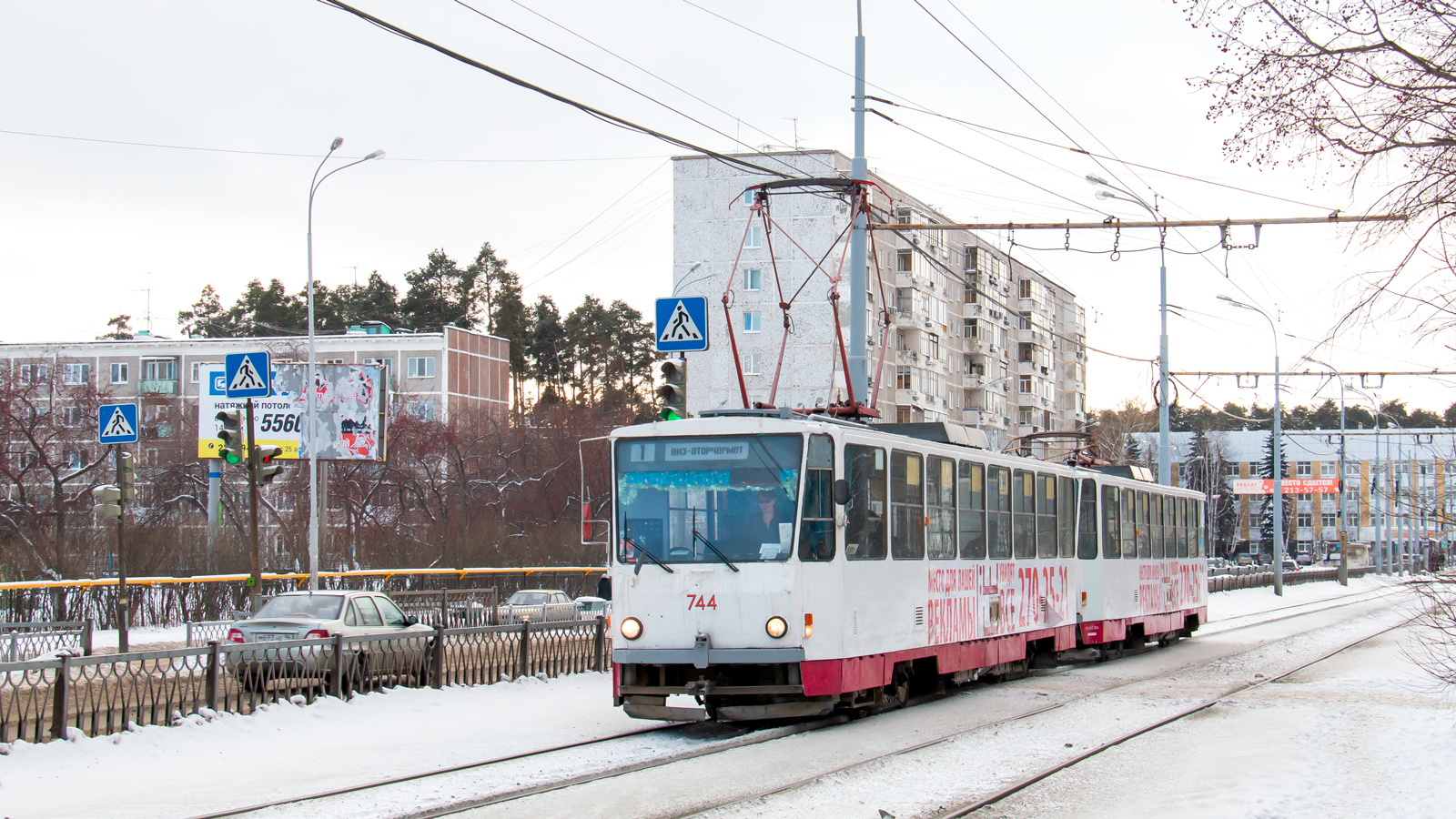 Yekaterinburg, Tatra T6B5SU č. 744