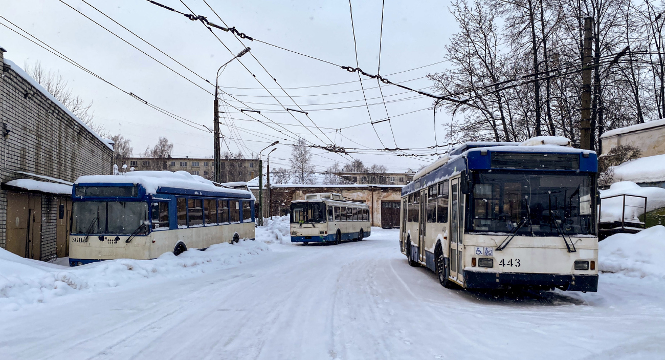 Petrozavodsk, ZiU-682G-016.02 č. 360; Petrozavodsk, Trolza-5275.03 “Optima” č. 443