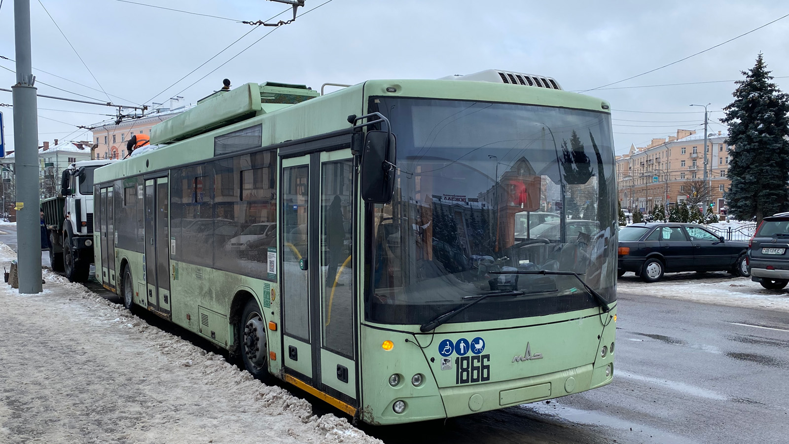 戈梅利, MAZ-203T70 # 1866