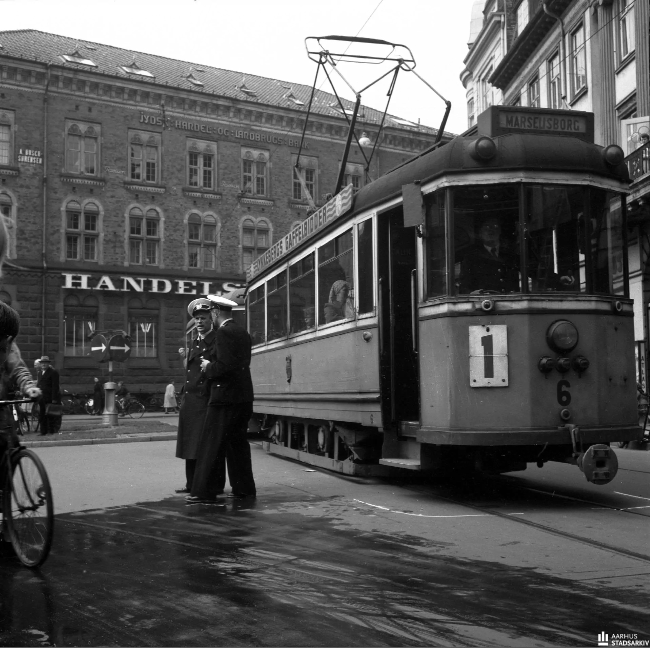 Aarhus, Scandia 2-axle motor car Nr 6; Aarhus — Old Photos