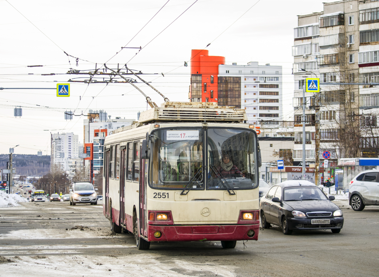 Челябинск, ЛиАЗ-5280 (ВЗТМ) № 2551