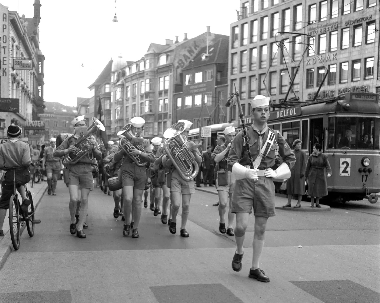 Århus, Scandia 2-axle motor car # 17; Århus — Old Photos
