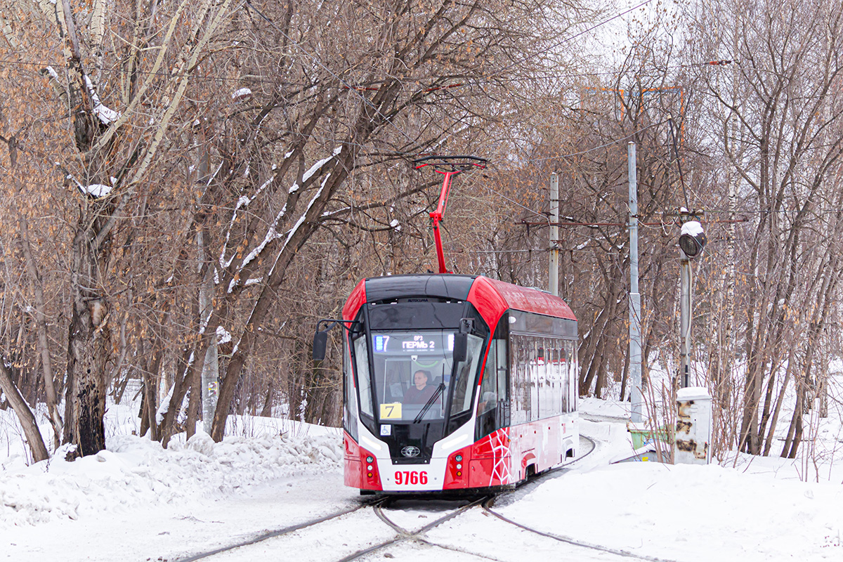 Пермь, 71-911ЕМ «Львёнок» № 9766