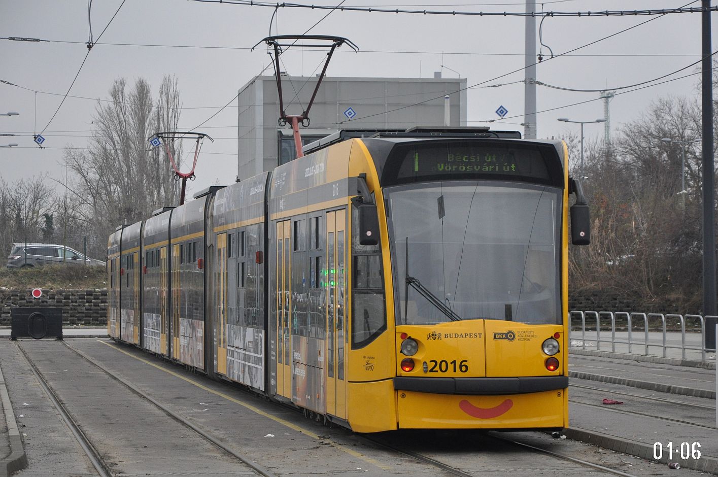 Budapešta, Siemens Combino Supra NF12B № 2016