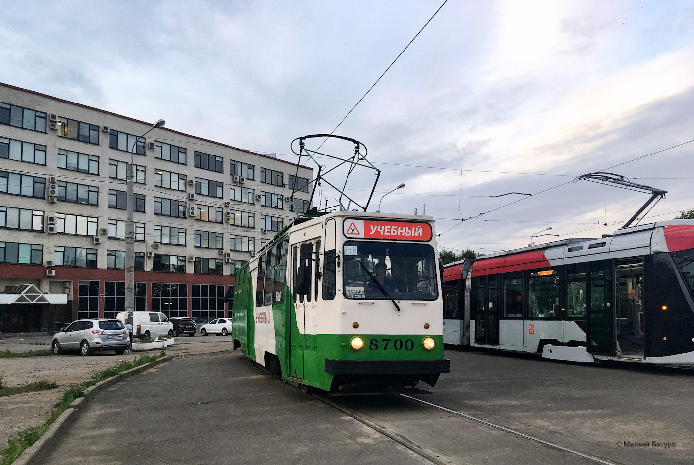 Санкт-Петербург, ЛМ-68М № 8700