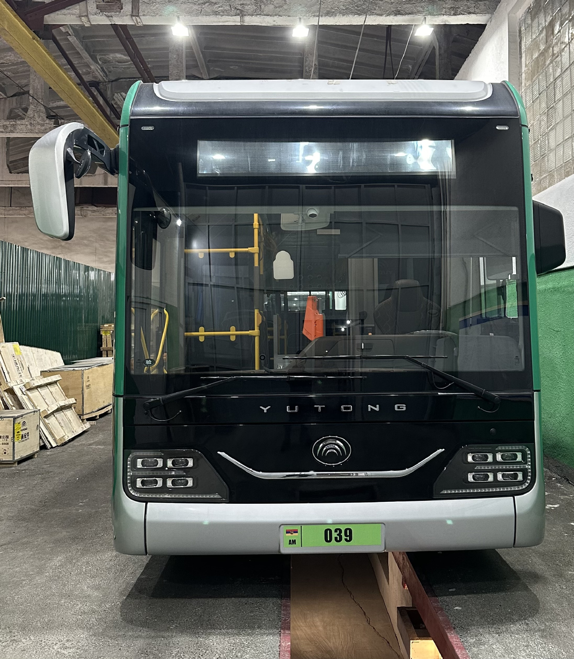 Jereván, Yutong ZK6128BEVG — 039