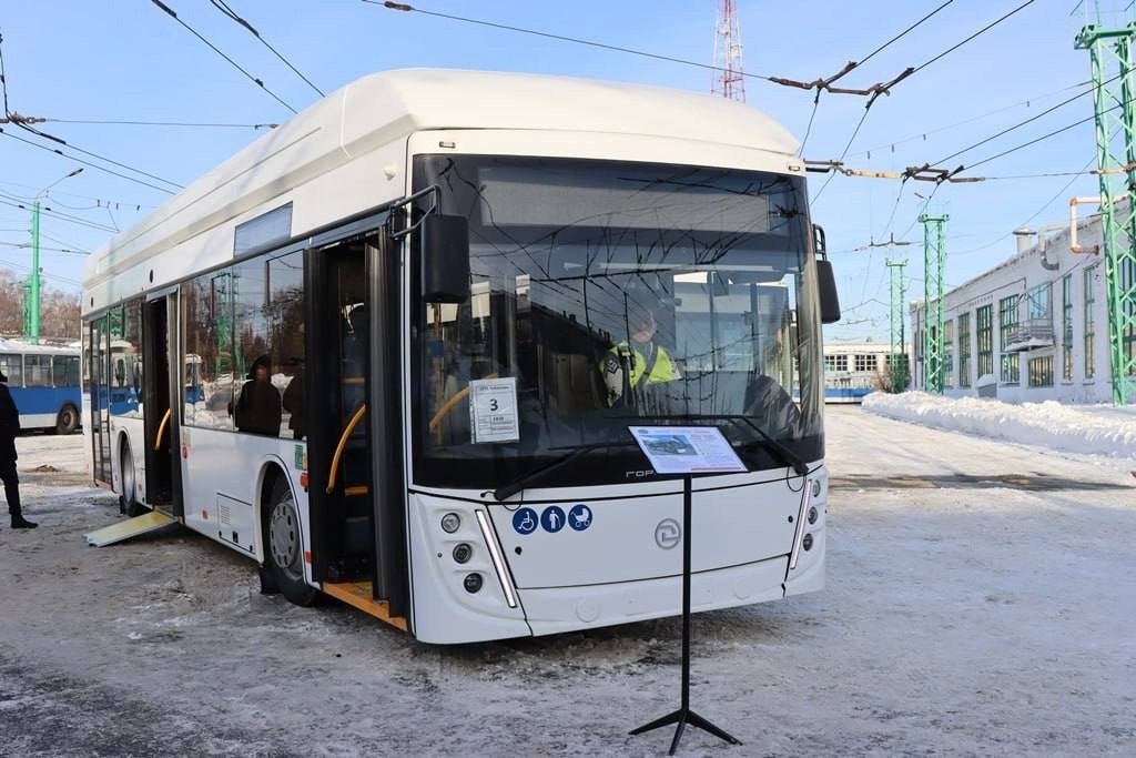 Novocheboksarsk, UTTZ-6241.01 “Gorozhanin” Br. 983; Cheboksary — New trolleybuses
