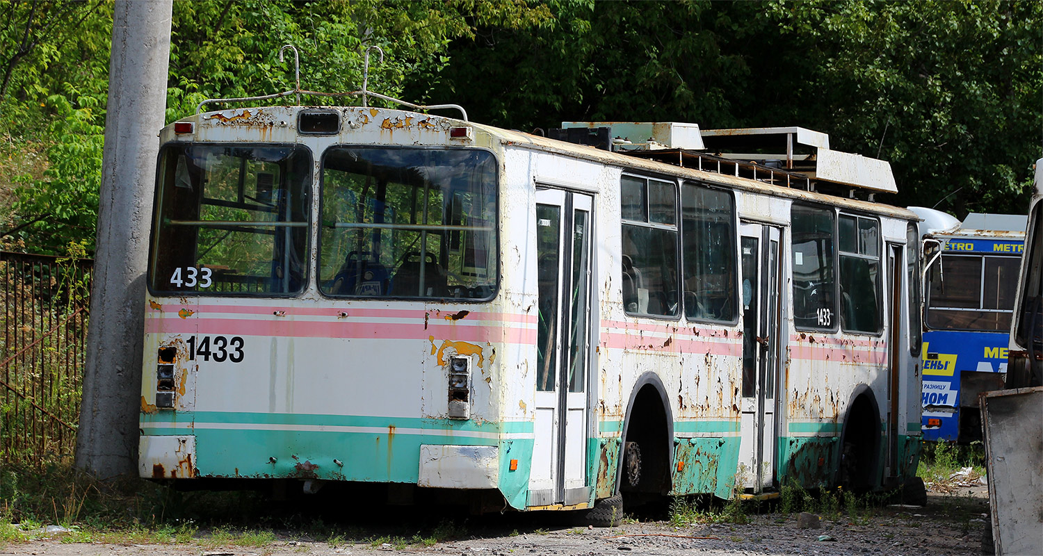 Пенза, ВЗТМ-5284 № 1433