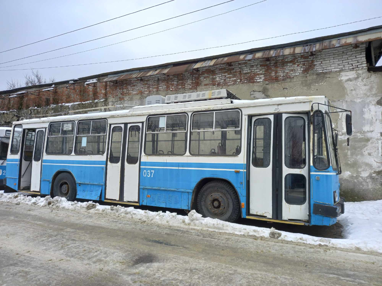 Сумы, ЮМЗ Т2 № 037