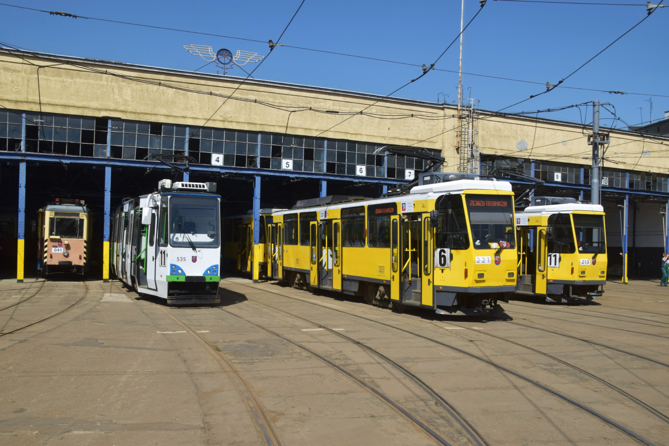 Щецин, Konstal 105Ng/2015 № 535; Щецин, Tatra T6A2M № 221